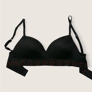 NWOT Victoria’s Secret/PINK Wear Everywhere Wireless Push-Up: Size 34D